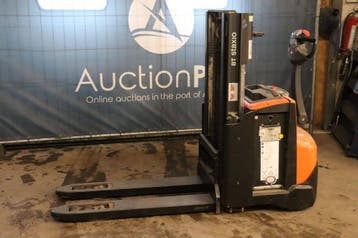 Veiling: Stapelaar BT SWE200D Elektrisch 2000kg 2013, Ophalen