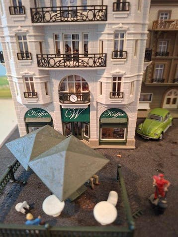 Vollmer H0 - Modeltreingebouwen (8) - Diorama hotel, Nieuw