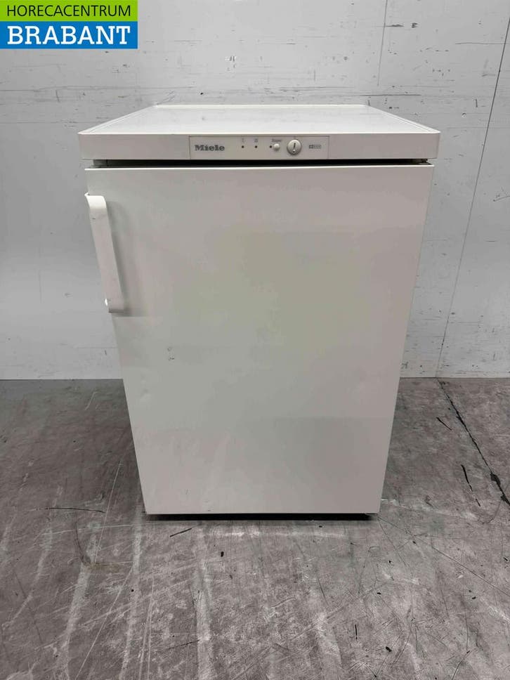Miele F1312 Réfrigérateur 104 litres 230V Horeca, Articles professionnels, Horeca | Équipement de cuisine, Envoi