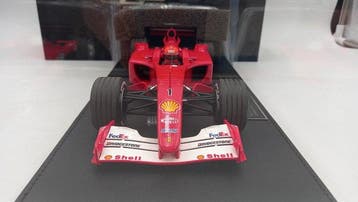 GP Replicas 1:18 - Modelauto - Ferrari F2001 M. Schumacher