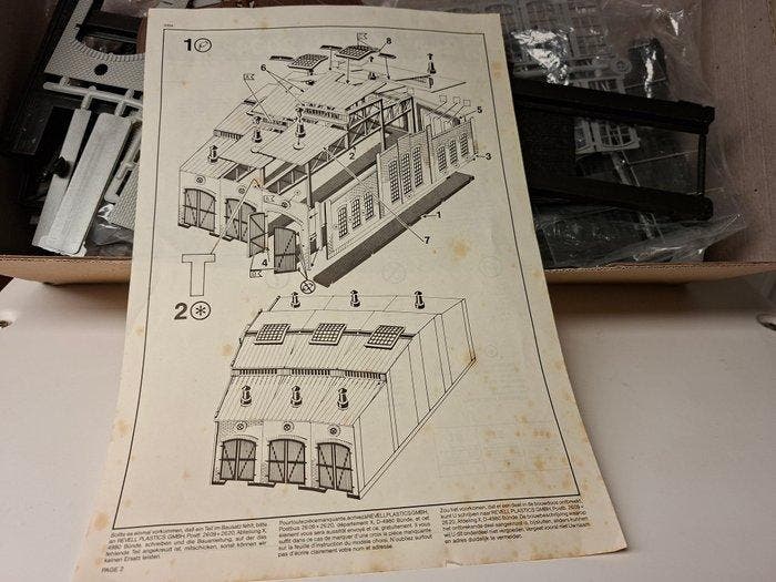 Revell H0 - 2004 - Modeltreingebouwen (1) - Onderdelen in, Hobby en Vrije tijd, Modeltreinen | H0