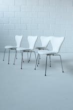 Fritz Hansen - Arne Jacobsen - Chaise (6) - Série 7 / Modèle