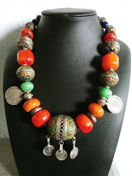 Argent, Métal, Résine, Lapis lazuli... - Collier - Berbère, Antiek en Kunst, Kunst | Niet-Westerse kunst