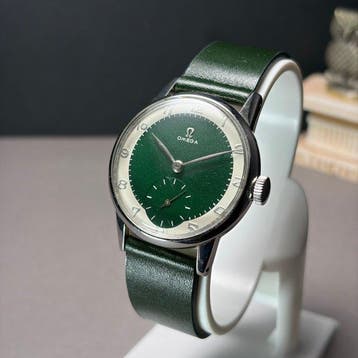 Omega -  *Vintage Sub Second Two Tone Dial* - 2495 12 -