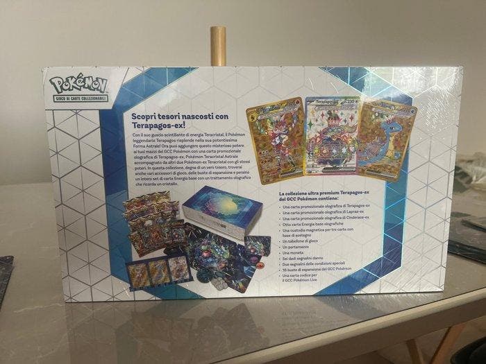 Pokémon - 4 Box - Collezione Ultra Premium Terapagos-ex -, Hobby en Vrije tijd, Verzamelkaartspellen | Pokémon