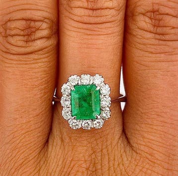 Ring - 18 karaat Witgoud Smaragd - Diamant, Nieuw