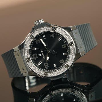 Hublot - Big Bang 38mm Steel Diamonds Black Dial -, Nieuw