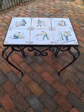 Table dappoint - Métal, Poterie