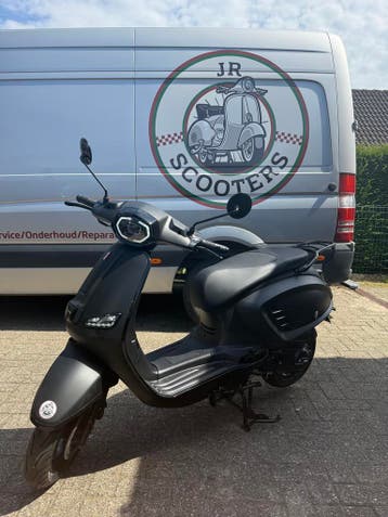 Scooter A en B Klasse Senzo Trevani Nieuw!, Fietsen en Brommers, Scooters | Overige merken, Nieuw, Benzine