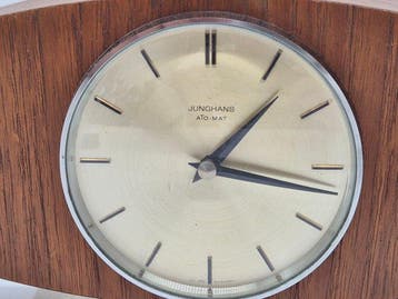 Horloge - Junghans Ato-Mat – Tischuhr – Holzgehäuse mit, Antiquités & Art