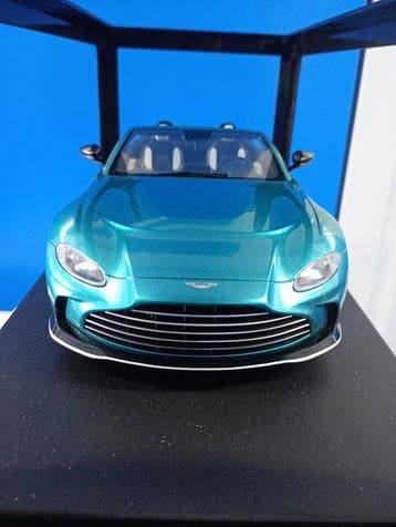 GT Spirit 1:18 - Model sportwagen - Aston Martin V12 Vantage