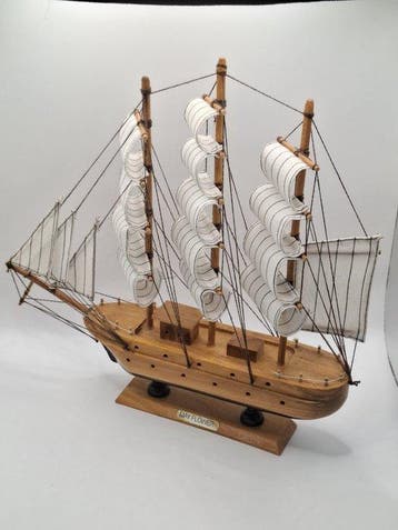 Niet op schaal - Modelboot (17) - Normandie; France; Wilhelm