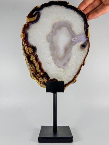 Very unique agate crystal slice on stand Gepolijste -