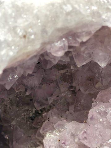 Grote amethist-tunnelgeode, uniek, een geologische pracht, Collections, Minéraux & Fossiles