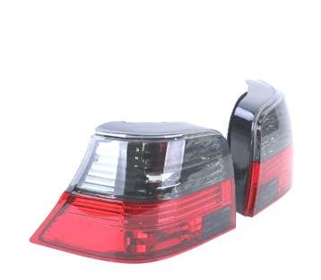 FEUX ARRIÈRE VOLKSWAGEN VW GOLF 4 ROUGE FUMÉ, Autos : Pièces & Accessoires, Verzenden