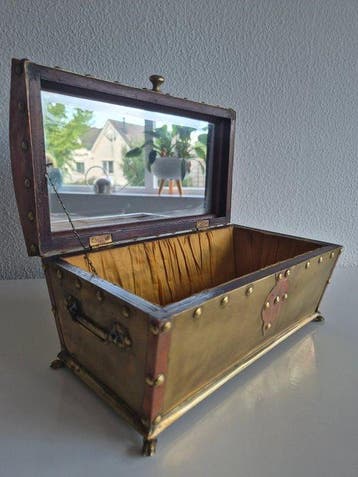 Sieradendoos - Messing, Koper, Hout, spiegelglas en een, Antiek en Kunst