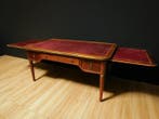 Bureau plat - Bronze, Bois teinté, Cuir, Laiton, Antiek en Kunst