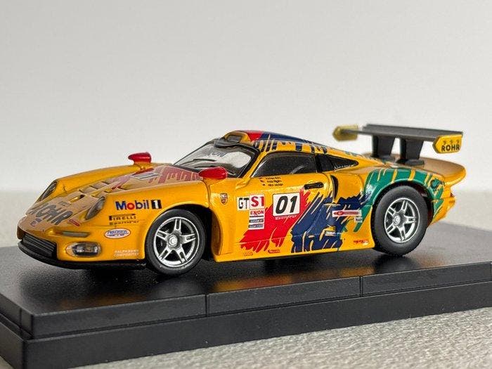 Maisto 1:43 - Model raceauto (2) - Porsche 911 GT1 #1 Las, Hobby en Vrije tijd, Modelauto's | 1:5 tot 1:12