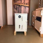 Showroommodel afstortkluis I-30, Verzenden