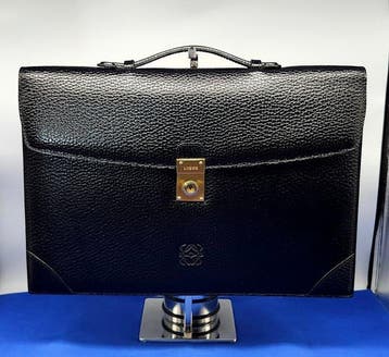 Loewe - Business bag, Handtassen en Accessoires, Tassen | Damestassen, Nieuw