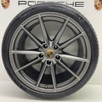 Porsche 992 ORIGINELE 20/21 Carrera S Titanium winter (8MM), Ophalen, Gebruikt, 295 mm, Banden en Velgen