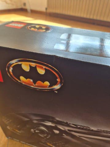 Lego Set - 76139 - DC Comics - 1989 Batmobile, Kinderen en Baby's, Speelgoed | Duplo en Lego, Nieuw