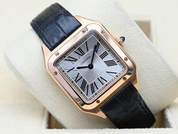 Cartier Santos Ref. WGSA0022 Year 2023 (Box & Papers), Ophalen of Verzenden, Polshorloge