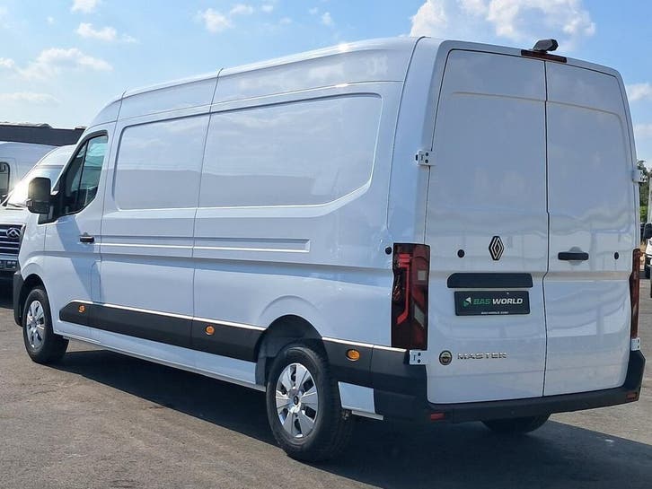 20+ Nieuwe Renault Master bedrijfswagens op voorraad, Auto's, Voorwielaandrijving, Stof, Euro 6, Met garantie (alle)