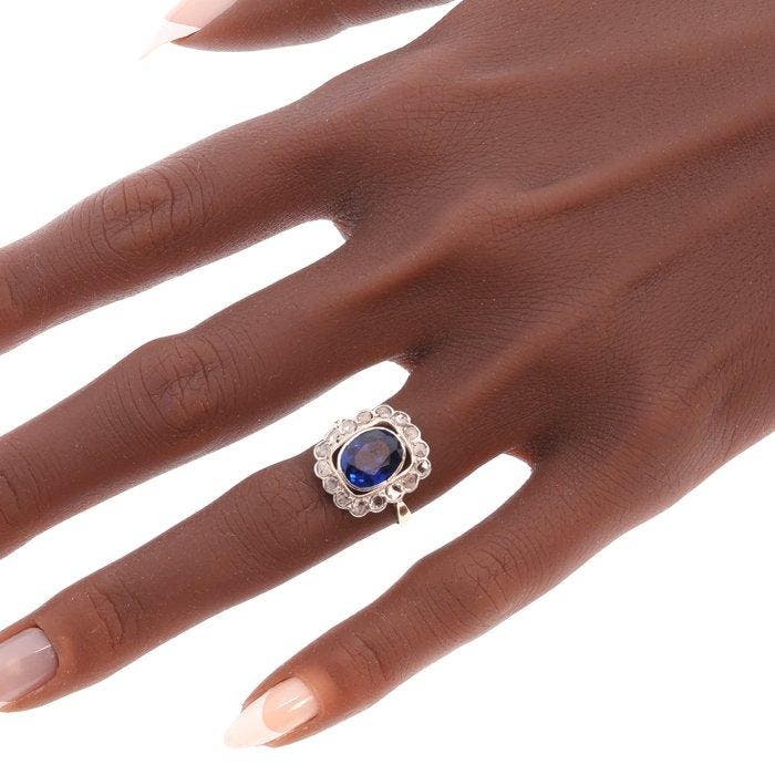 Ring - 18 karaat Geel goud - 2.70ct. tw. Saffier - Diamant -, Handtassen en Accessoires, Ringen