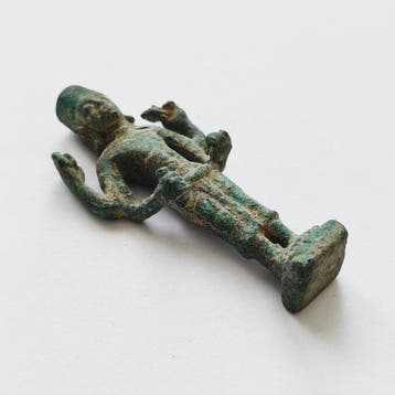 Oud-Khmer Brons Avalokiteshvara-statuet, beeld, kraal,