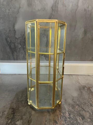 Vitrine - Verre et laiton