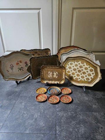 Plateau de service (14) - plastique - Plateaux florentins., Antiek en Kunst