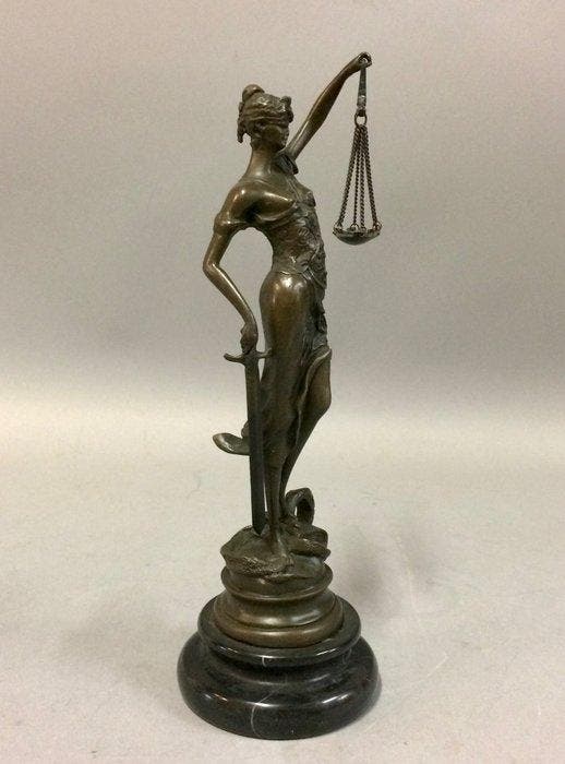 sculptuur, Lady of Justice - 24 cm - Brons, Antiek en Kunst, Curiosa en Brocante