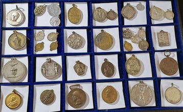 Italië - Vaticaanstad. Historical Medal anni differenti