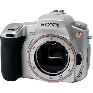Sony 300 + DT 18-70mm Lens Kit Silver Single lens reflex, Nieuw