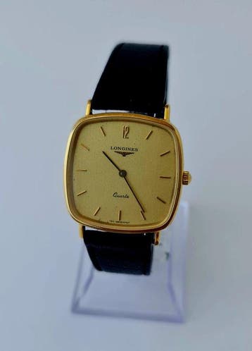 Longines - Vintage Longines Quartz Gold Cushion TV Case