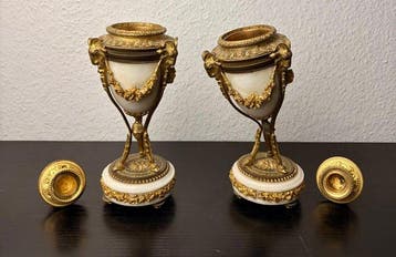 Cassolette (2) - Verguld brons, Carrara marmer