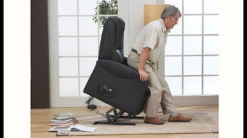 TOPAANBIEDING relaxfauteuil NIEUW echt leder met opstaphulp, Nieuw, Leer