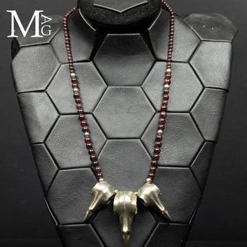 Witte messing drievoudige raafschedel-ketting met rijke, Antiek en Kunst