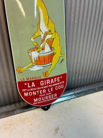 La Girafe Marseille – Panneau publicitaire français émaillé