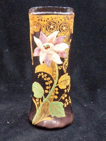 Beautiful Vase with Flowers with relief painting light