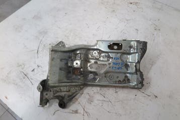 ondersteuning accu bevestiging Toyota Yaris III 1.5 hybride, Verzenden, Gebruikt