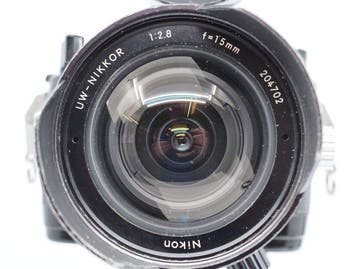 Nikon Nikonos-III + UW-Nikkor 15mm + mirino + Sekonic |