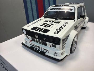 Otto Mobile 1:18 - Modelauto - VOLKSWAGEN GOLF 1 GTI