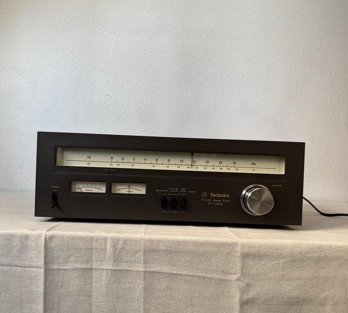 Technics - ST-7300K Tuner – Vintage FM/AM Stereo – Excellent, TV, Hi-fi & Vidéo, Radios