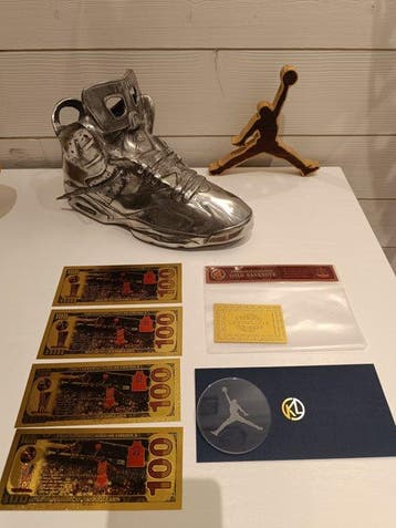 1997/98 Upper Deck Michael Jordan - 1 Mixed collection -, Verzamelen, Nieuw