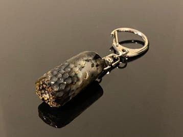 Porte-clés fossile en ambre baltique, taillé à la main,