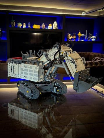 Lego Set - 42100 - Technic - Liebherr R 9800 Excavator