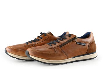 Bugatti Sneakers in maat 46 Cognac, Kleding | Heren, Schoenen, Bugatti, Overige kleuren, Verzenden, Zo goed als nieuw