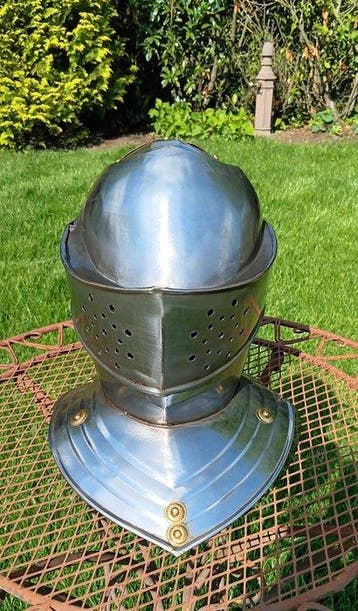 Helm (1) - Vintage - Europa - 2020+